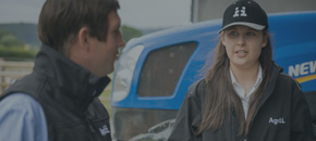 Agrii specialists in conversation on farm